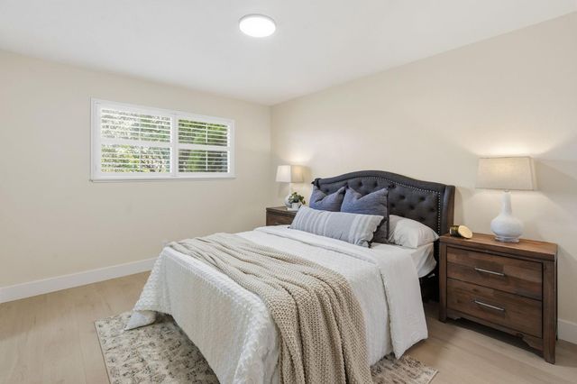 7317 Idle Wild Way, Sacramento, CA 95831