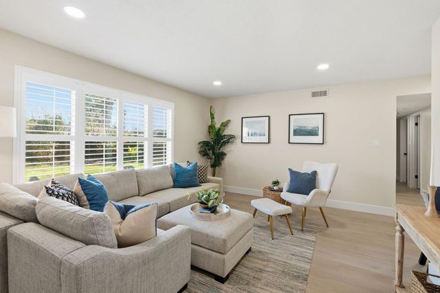 7317 Idle Wild Way, Sacramento, CA 95831