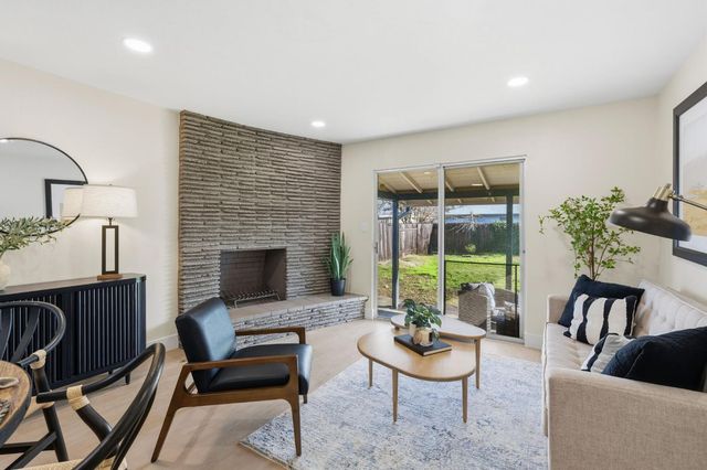 7317 Idle Wild Way, Sacramento, CA 95831