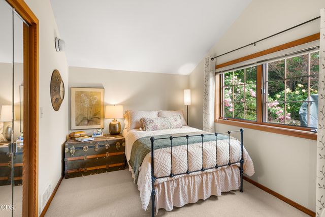 2502 Dellwood, Medford, OR 97504