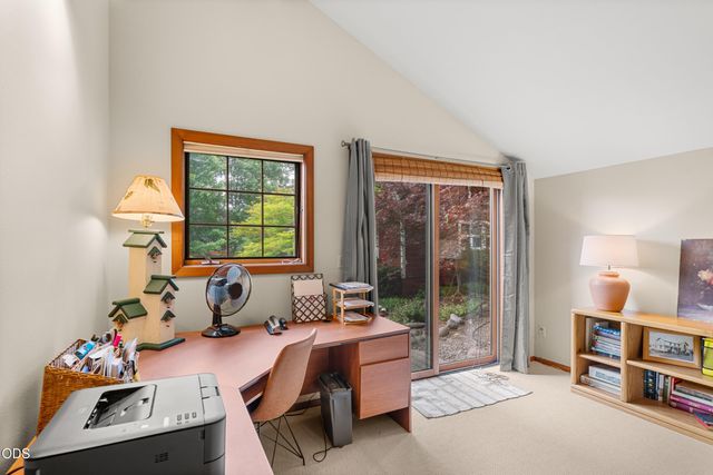 2502 Dellwood, Medford, OR 97504