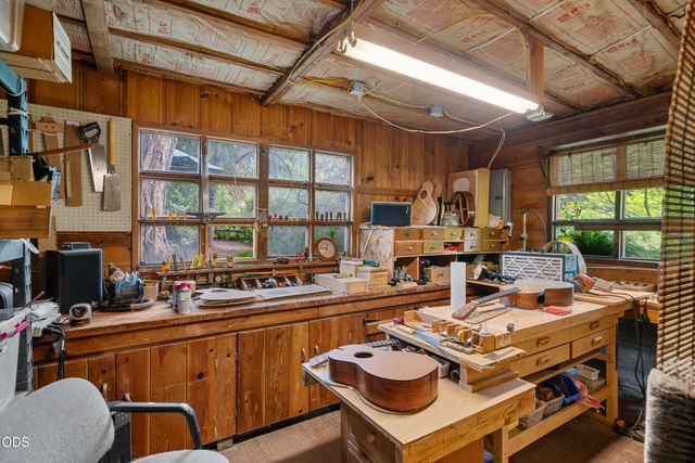 2502 Dellwood, Medford, OR 97504