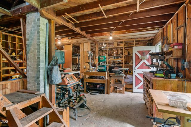2502 Dellwood, Medford, OR 97504