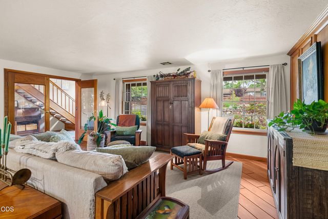 2502 Dellwood, Medford, OR 97504
