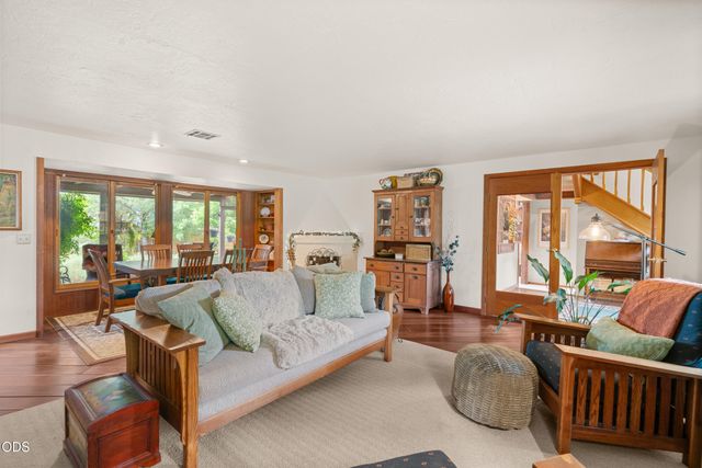 2502 Dellwood, Medford, OR 97504