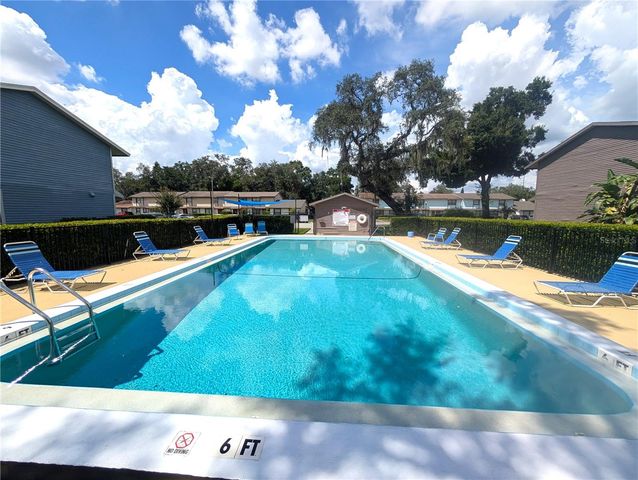 3441 OAK TRAIL COURT, Tampa, FL 33614