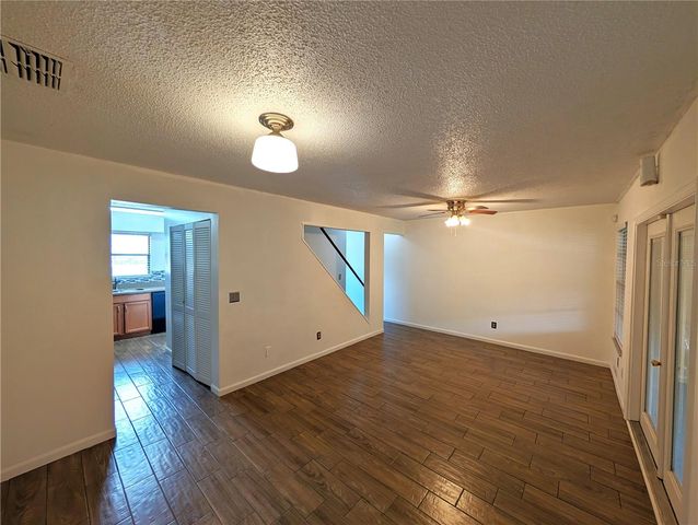 3441 OAK TRAIL COURT, Tampa, FL 33614