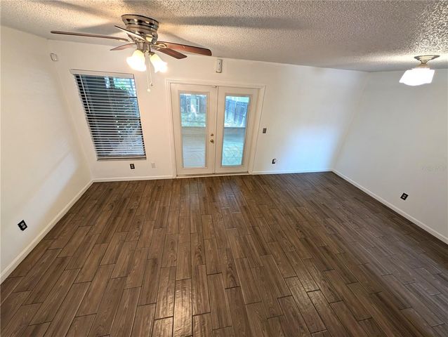 3441 OAK TRAIL COURT, Tampa, FL 33614