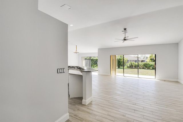 8201 RANGER Trail, Boca Raton, FL 33487