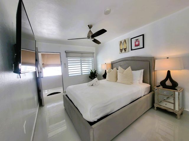 27 MAR MEDITERRANEO, Carolina, PR 00979