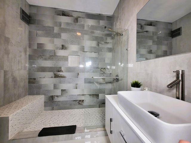 27 MAR MEDITERRANEO, Carolina, PR 00979