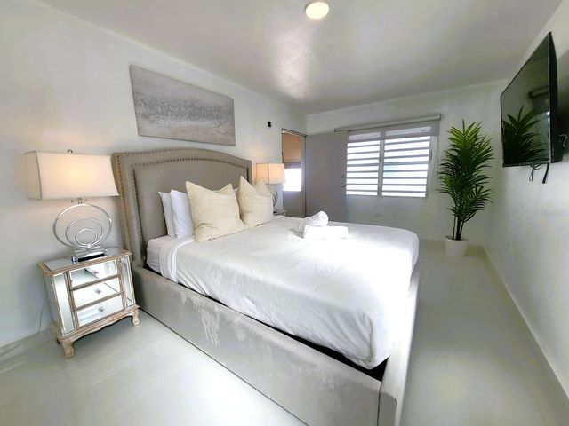 27 MAR MEDITERRANEO, Carolina, PR 00979