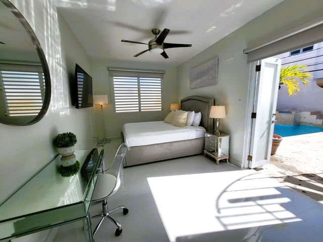 27 MAR MEDITERRANEO, Carolina, PR 00979