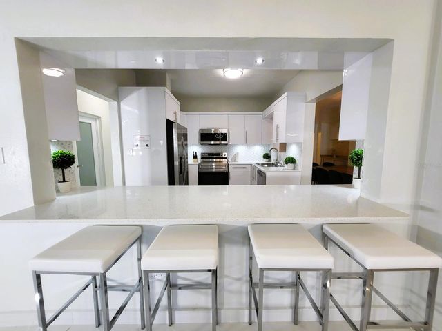 27 MAR MEDITERRANEO, Carolina, PR 00979