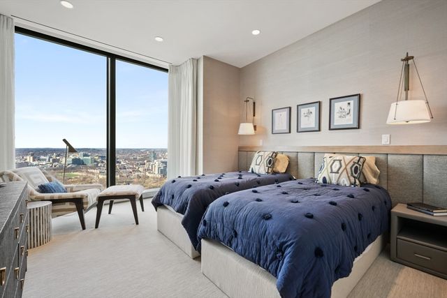 1 Dalton 4005, Boston, MA 02116