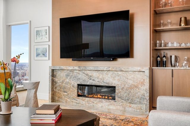 1 Dalton 4005, Boston, MA 02116