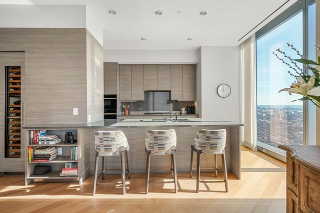 1 Dalton 4005, Boston, MA 02116