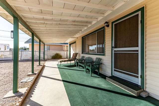 700 N VICTORY Drive, Apache Junction, AZ 85120