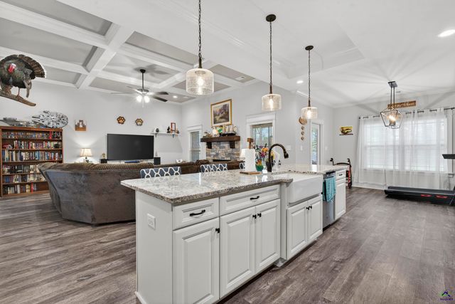 411 Stonegate Trail, Perry, GA 31069