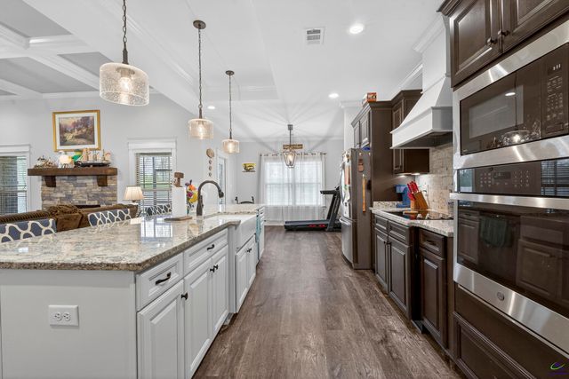 411 Stonegate Trail, Perry, GA 31069