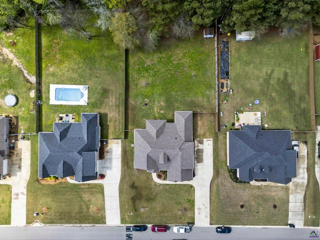 411 Stonegate Trail, Perry, GA 31069