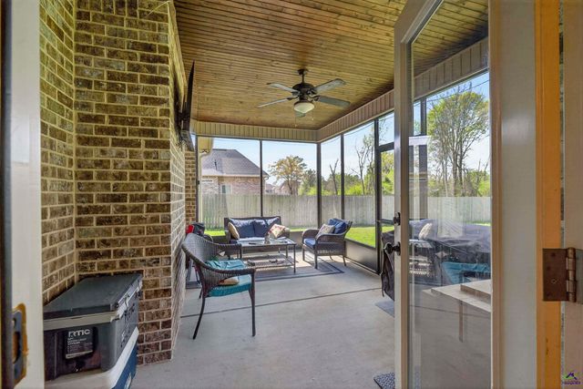 411 Stonegate Trail, Perry, GA 31069