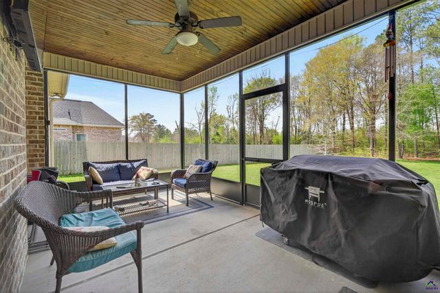 411 Stonegate Trail, Perry, GA 31069