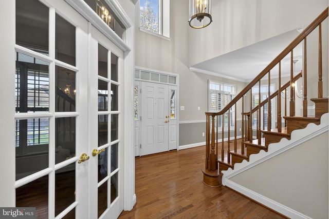 142 LEWIS WASHINGTON DR, Charles Town, WV 25414