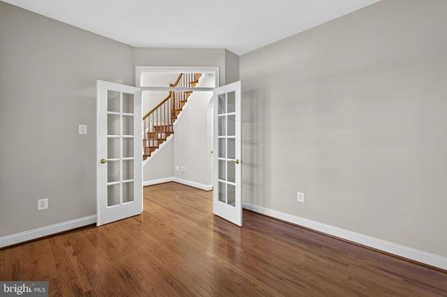 142 LEWIS WASHINGTON DR, Charles Town, WV 25414