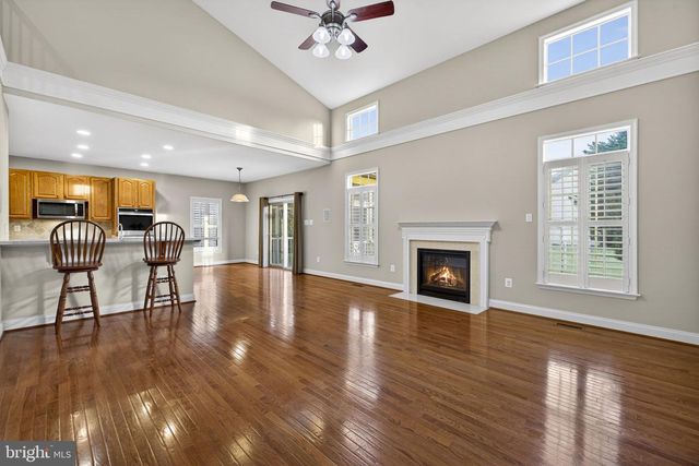 142 LEWIS WASHINGTON DR, Charles Town, WV 25414