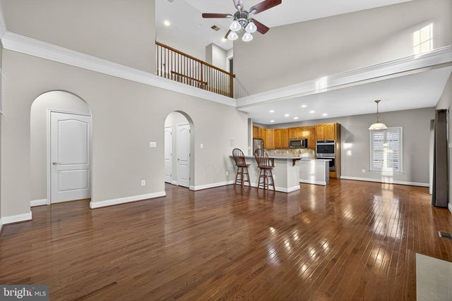 142 LEWIS WASHINGTON DR, Charles Town, WV 25414