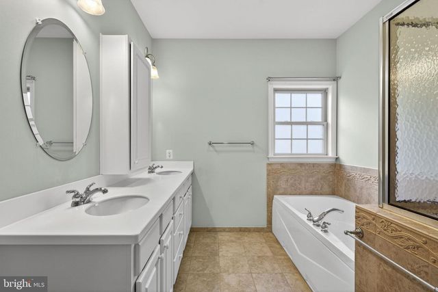 142 LEWIS WASHINGTON DR, Charles Town, WV 25414