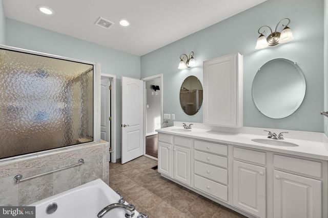 142 LEWIS WASHINGTON DR, Charles Town, WV 25414