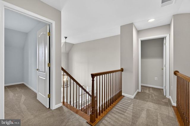 142 LEWIS WASHINGTON DR, Charles Town, WV 25414