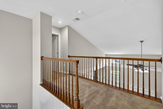142 LEWIS WASHINGTON DR, Charles Town, WV 25414