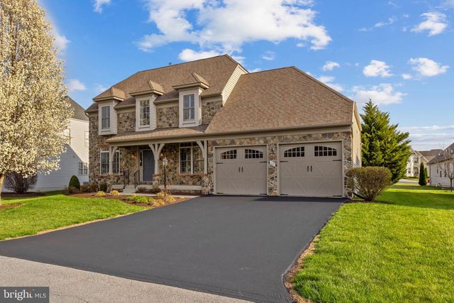 142 LEWIS WASHINGTON DR, Charles Town, WV 25414