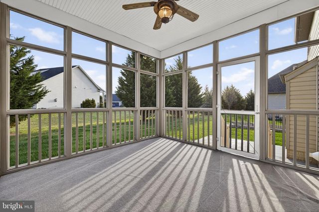 142 LEWIS WASHINGTON DR, Charles Town, WV 25414
