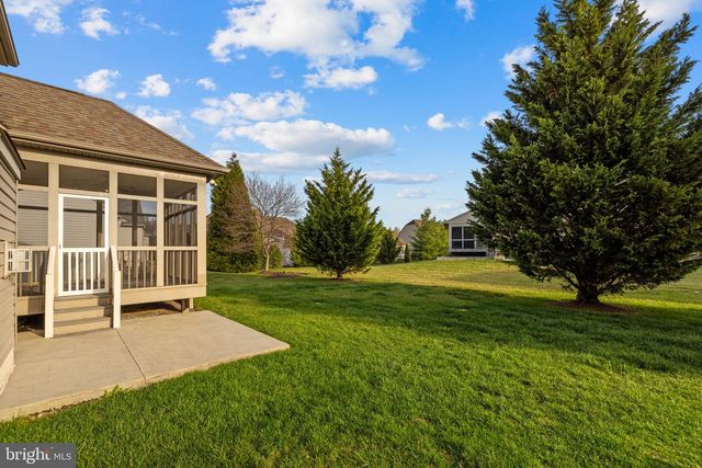 142 LEWIS WASHINGTON DR, Charles Town, WV 25414