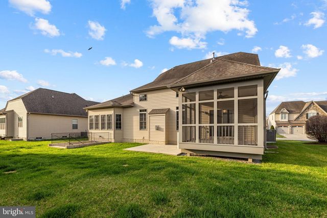 142 LEWIS WASHINGTON DR, Charles Town, WV 25414