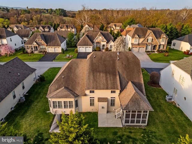142 LEWIS WASHINGTON DR, Charles Town, WV 25414
