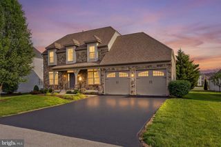 142 LEWIS WASHINGTON DR, Charles Town, WV 25414