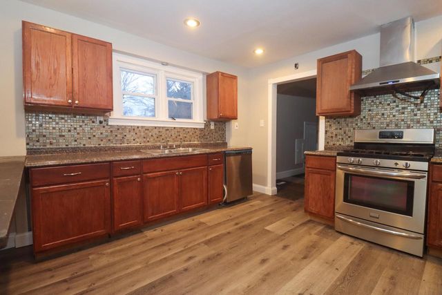 5113 N 55th STREET, Milwaukee, WI 53218