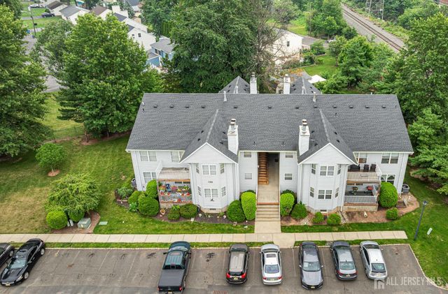 351 Ventnor Court, Piscataway, NJ 08854