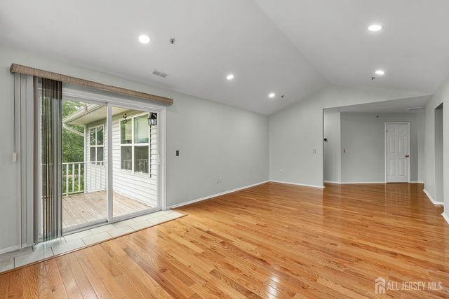 351 Ventnor Court, Piscataway, NJ 08854