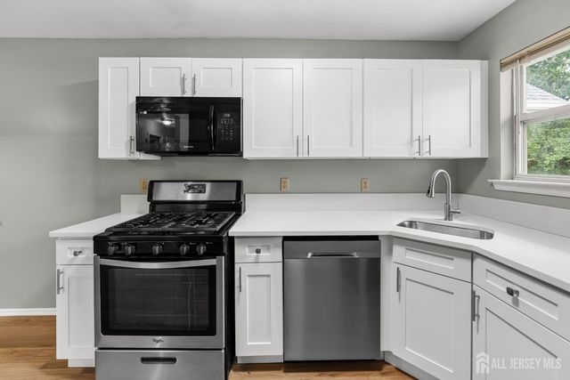 351 Ventnor Court, Piscataway, NJ 08854