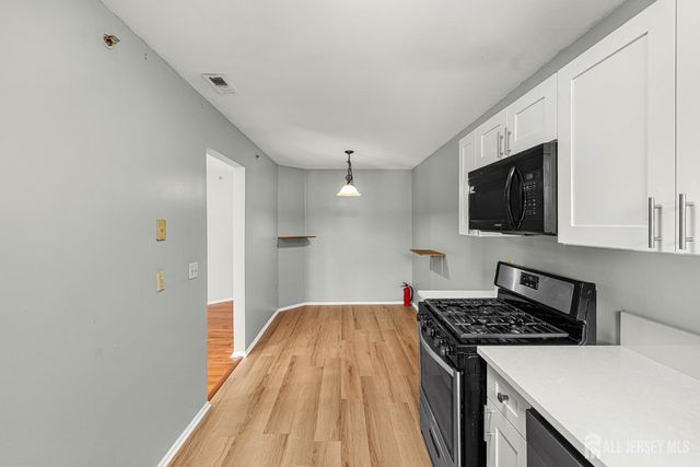 351 Ventnor Court, Piscataway, NJ 08854