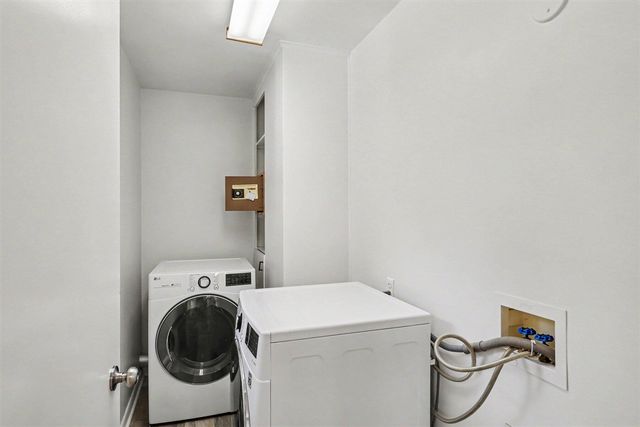 4029 Sunvalley Drive, Kalamazoo, MI 49008