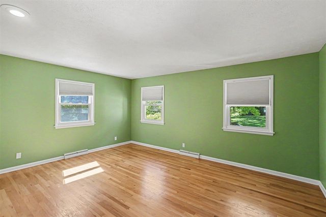 4029 Sunvalley Drive, Kalamazoo, MI 49008
