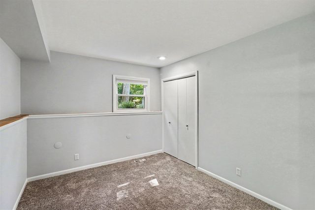 4029 Sunvalley Drive, Kalamazoo, MI 49008