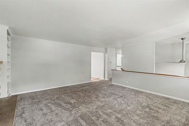 4029 Sunvalley Drive, Kalamazoo, MI 49008